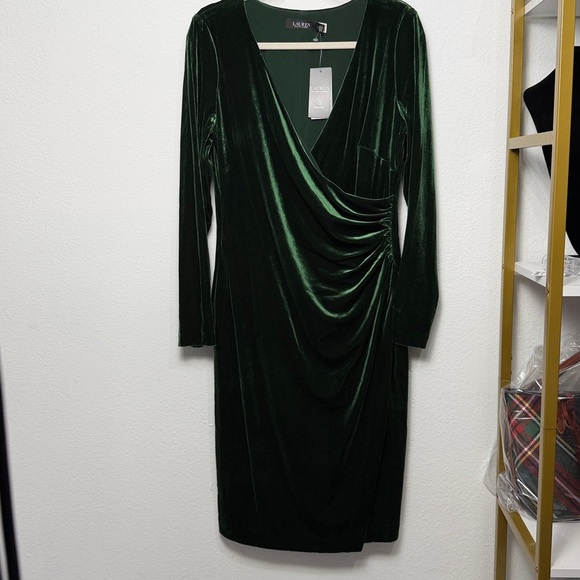 Lauren Ralph Lauren Elegant Green Velvet Dress size 12 - Picture 10 of 10
